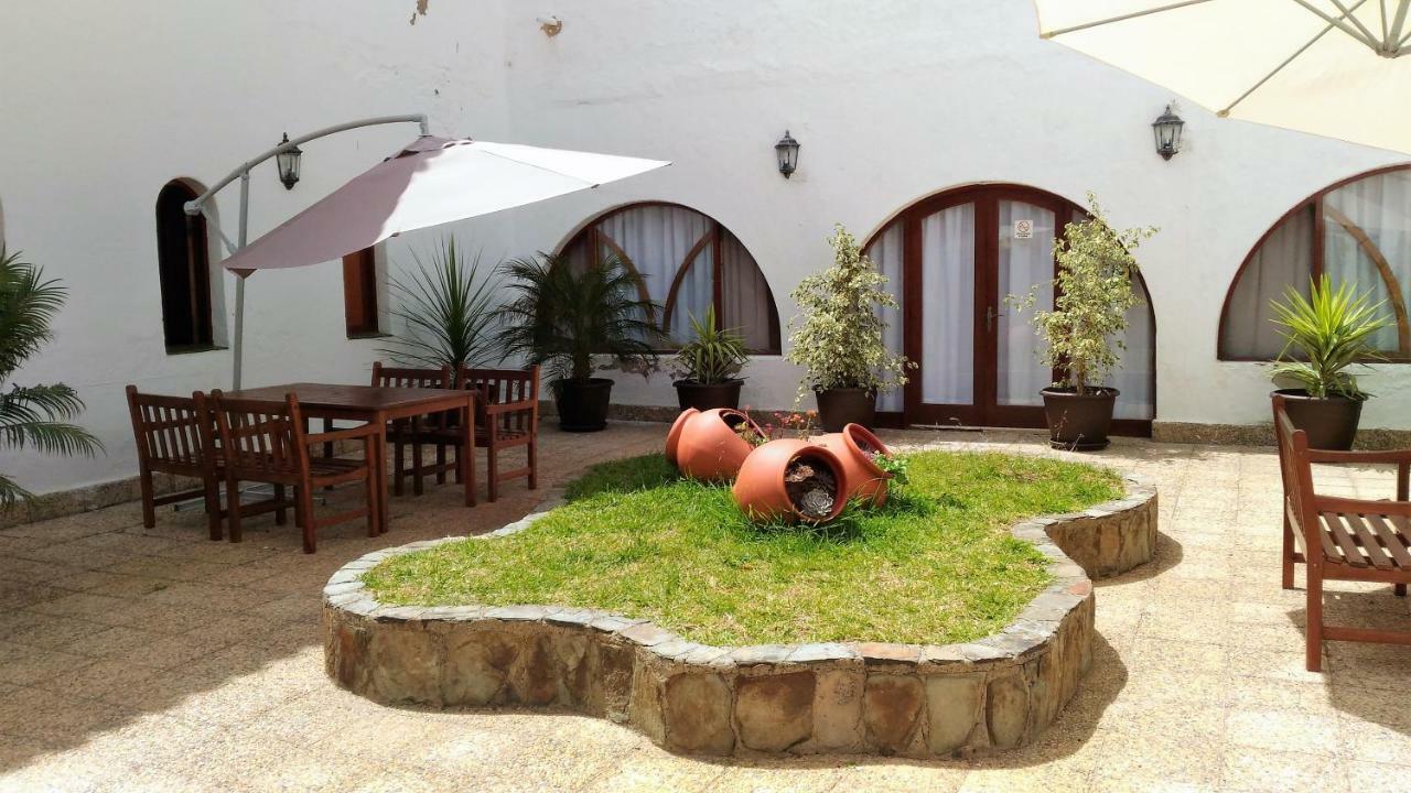 La Esquinita *