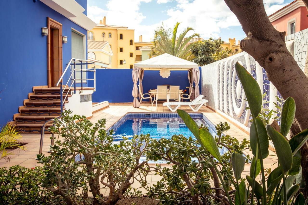 The Blue House In Maspalomas * Maspalomas (Gran Canaria)