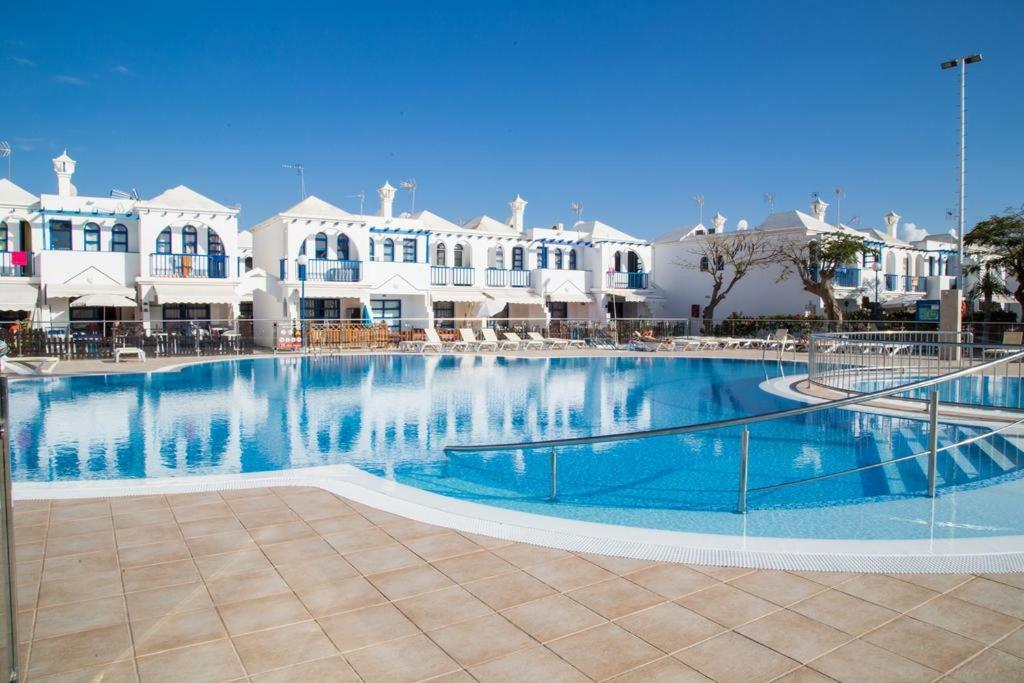 Apartment Playmar M&m 2223 *