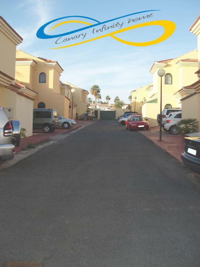 Situada En Maspalomas Gran Canaria, *
