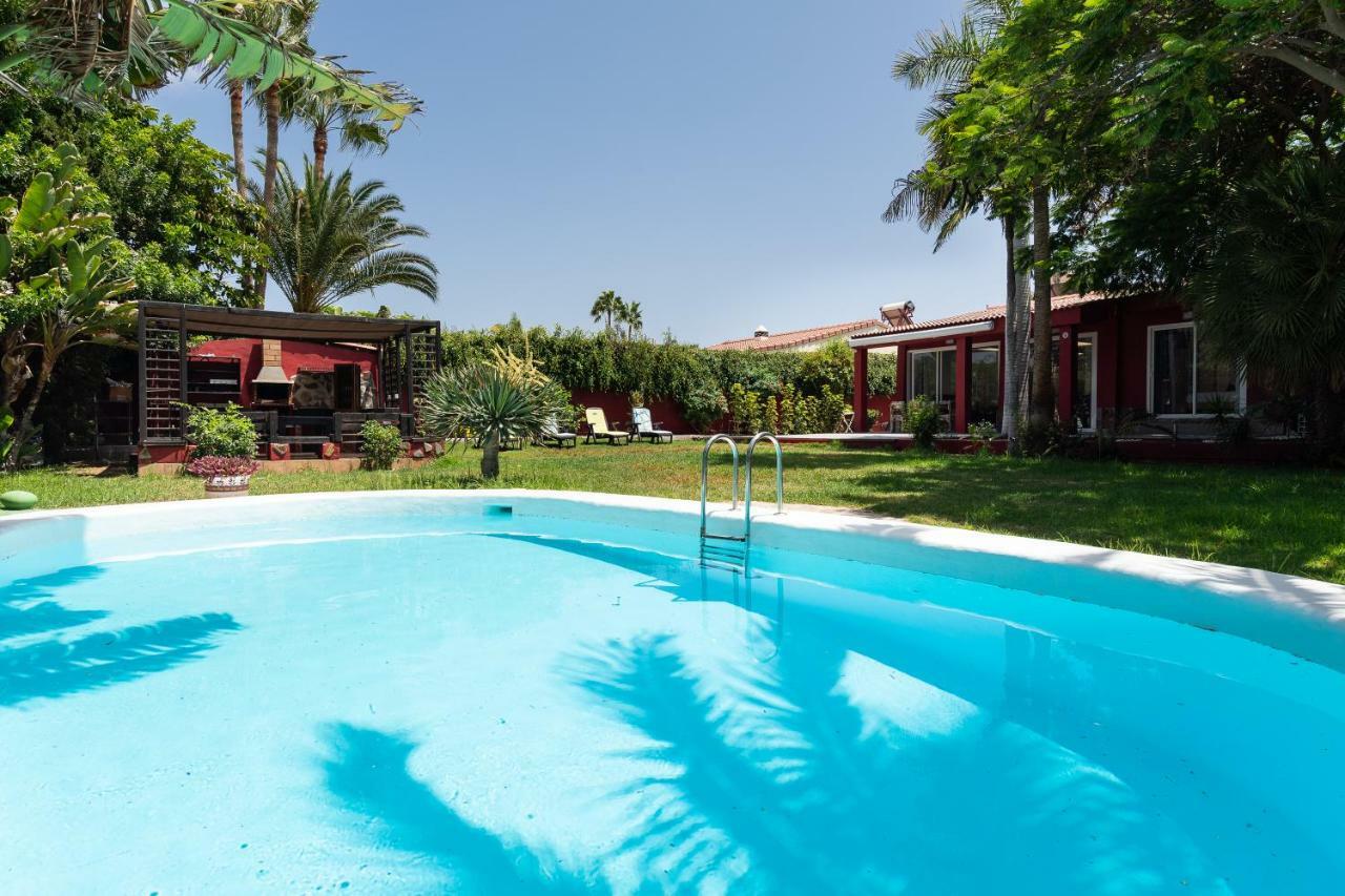 4 Bed Maspalomas Villa. Tropical Garden Pool Holiday home *
