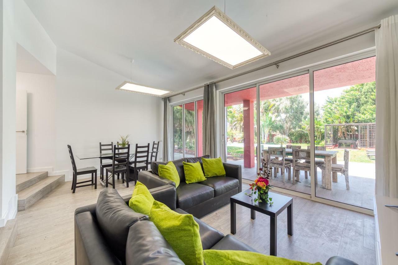 Holiday home 4 Bed Maspalomas Villa. Tropical Garden Pool