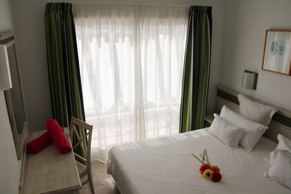 Vista Bonita - Gay And Lesbian Only (adults Only) 3*