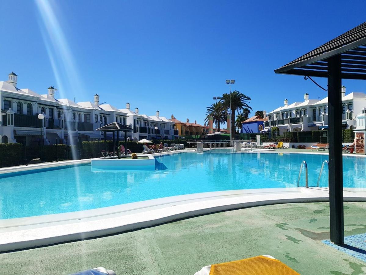 Holiday Avenida Touroperador Neckermann * Maspalomas (Gran Canaria)