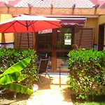 Cosy Aircon Bungalow
