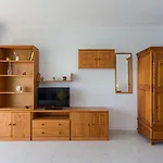 Studio Apartment With Sea View And Pool
