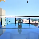 Central Apartment Overlooking Yumbo Centre With Heated Pool