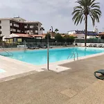 Private Bungalow A 200 Meters To Yumbo Center