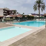 Private Bungalow A 200 Meters To Yumbo Center