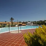 Cozy & Modern Bungalow W/Private Garden Bbq+Wifi