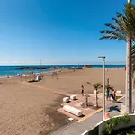 Beachfront Apartment Las Burras FA03