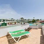 Homeforguest Bungalow Vista Golf Con Terraza Y Piscina