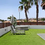 Casa Luna Kingbed And Jacuzzi