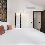 Be Room Oasis Luxury