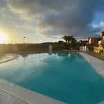 The Rest House Playa De Las Burras