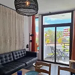 Stylish 2-Bedroom Apartment Yumbo