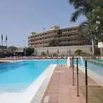 Las Camelias Apartments Ci04