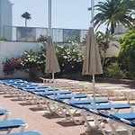 Las Camelias Apartments Ci04