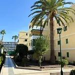 Las Olas 214