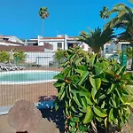 Sunny Bungalow With Garden #1