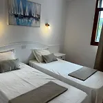 Beach And Yumbo Cozy Home
