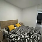 Estupendo Apartamento Con Dos Dormitorios