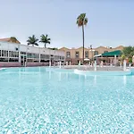 Villetta Green Oasis Club