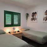 Las Olas Palmeras