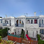 Playmar Entire Bungalow Newly Renovated With Ultra Fast Wi-Fi
