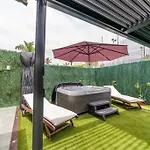 Bungalow Jacuzzi By Calima Homes