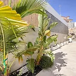 Villa Victoria Las Rocas