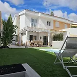 Villa Victoria Las Rocas
