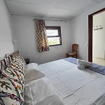 Una Casa, Il Sole E Il Mare, Un Paradiso
