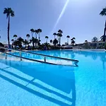 Bungalow Con Piscina