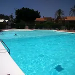 Relax Bungalows