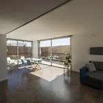 Sunny And Quiet Duplex