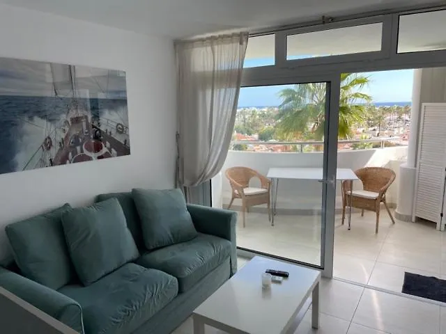 Lovely Appartment With A Sunny Large Balcony
