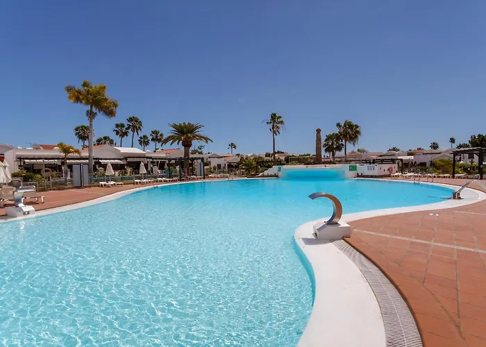 Relaxing Retreat In Maspalomas Lago - Fully Renovated Bungalow