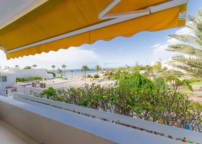 Holiday Apartment With Direct Sea Promenade Access