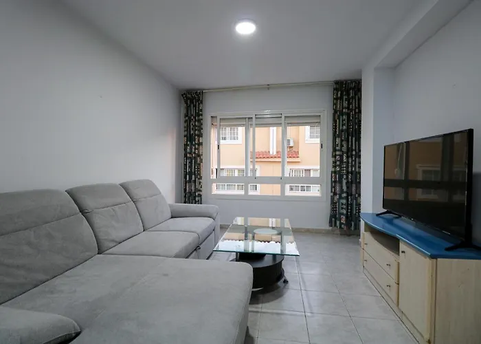 Spacious Apartment El Tablero