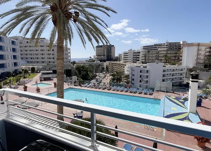 Renovated Apartment By The Beach And Yumbo Centre