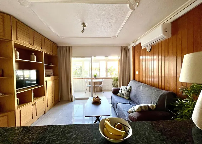 Beautiful 2-Bed Apartment In Maspalomas Near Yumbo