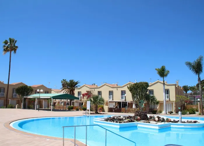 Green Oasis Club (Adults Only)