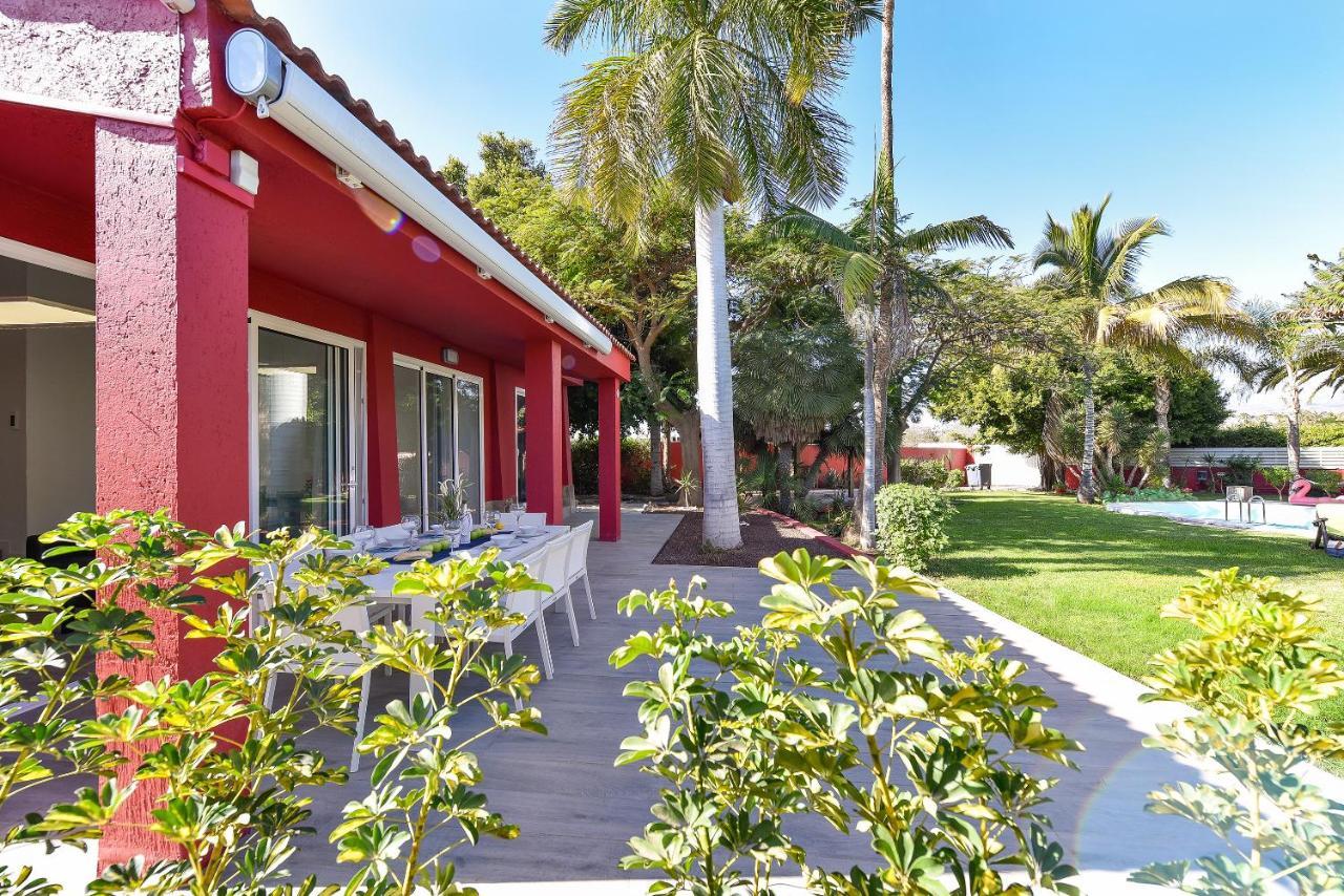 Tropycal Golf Maspalomas Vilă