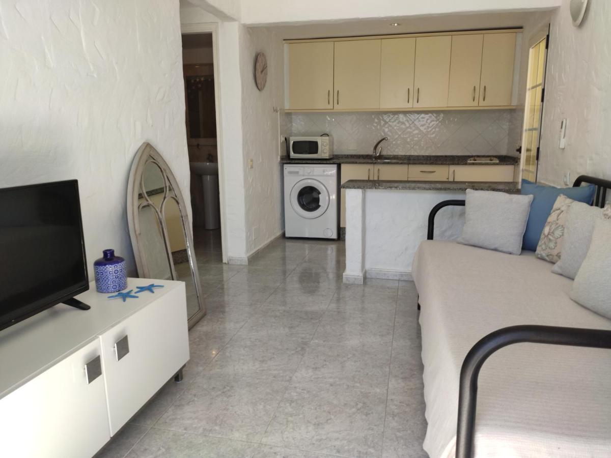 Private A 200 Meters To Yumbo Center Apartment *