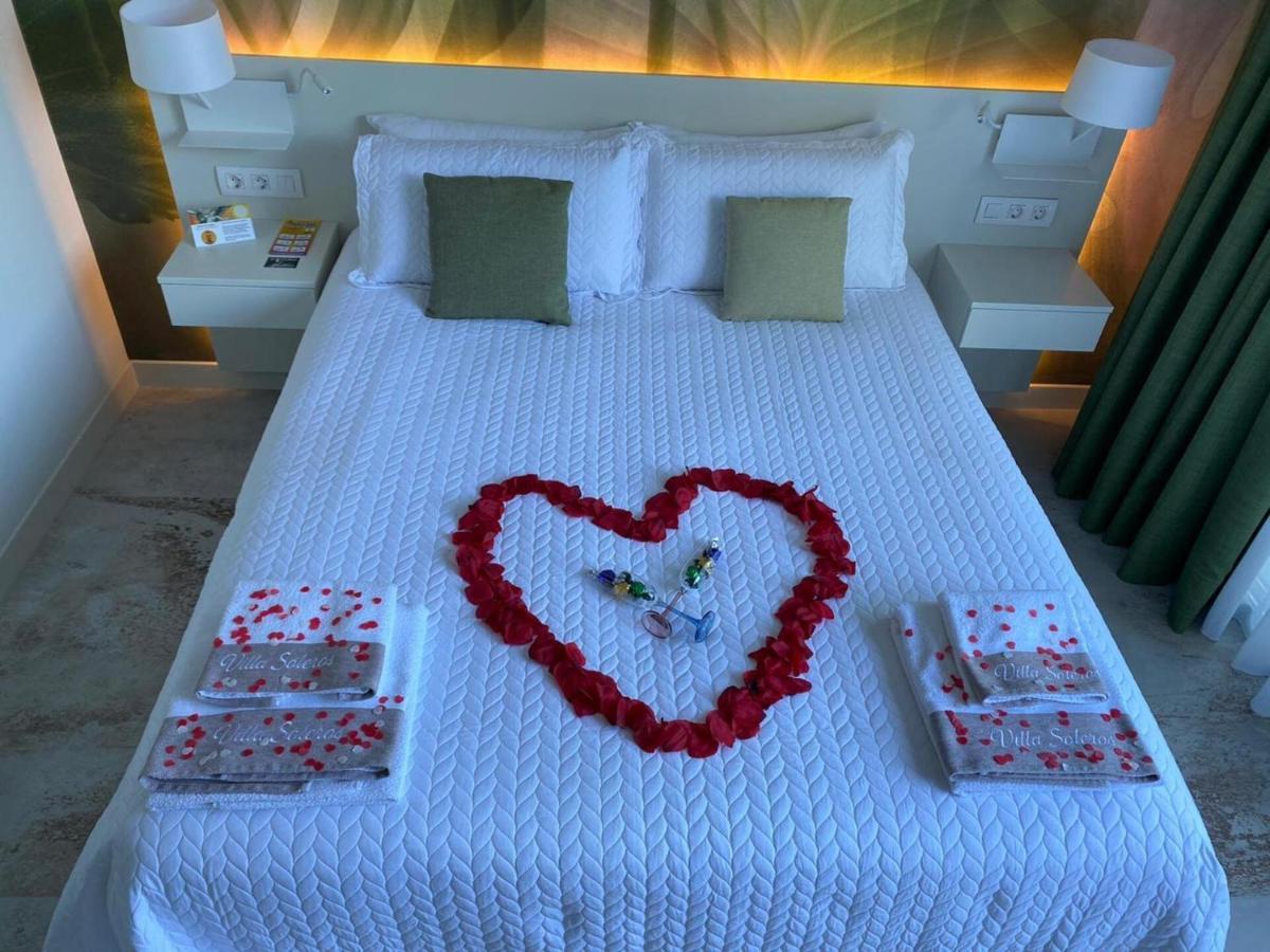Palm Tree By Villa Soleros Gay Friendly Adult Only Apartment *