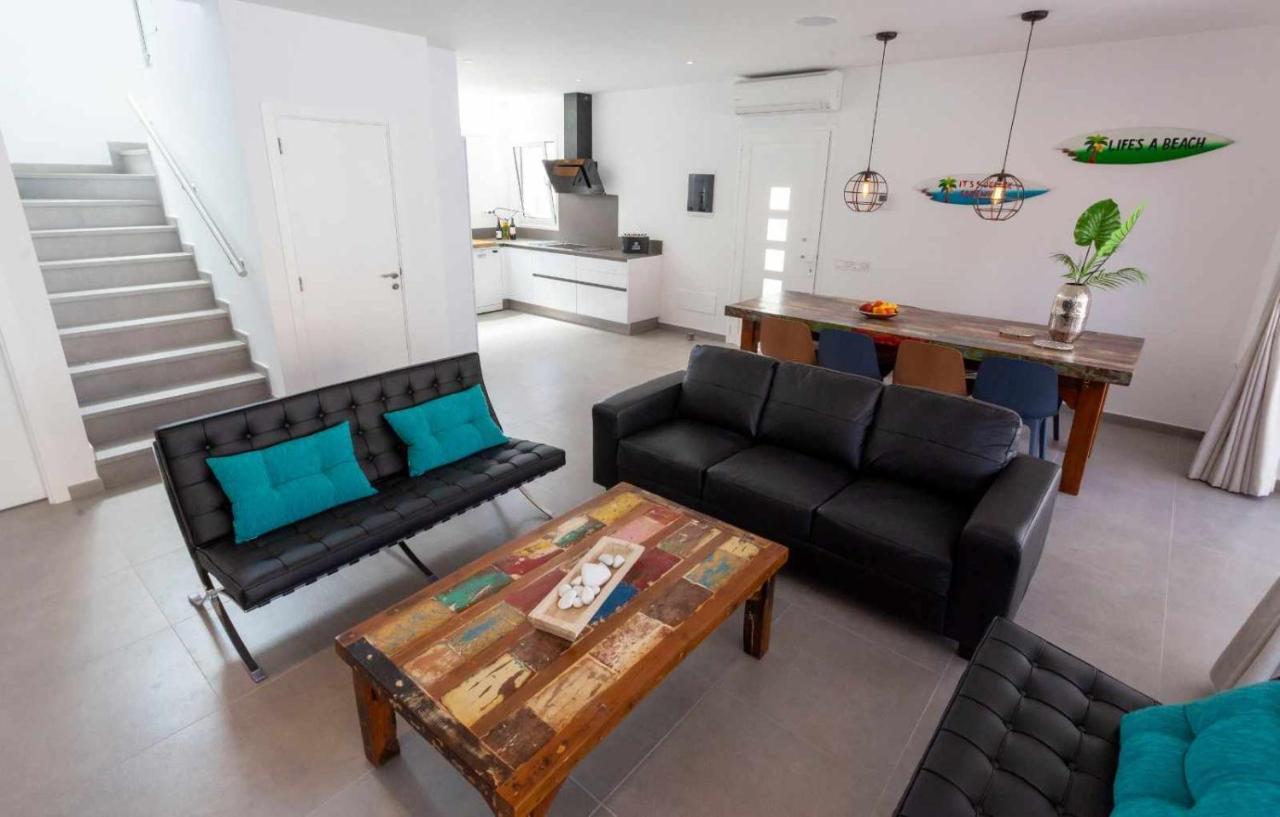 Palm Breeze Villa