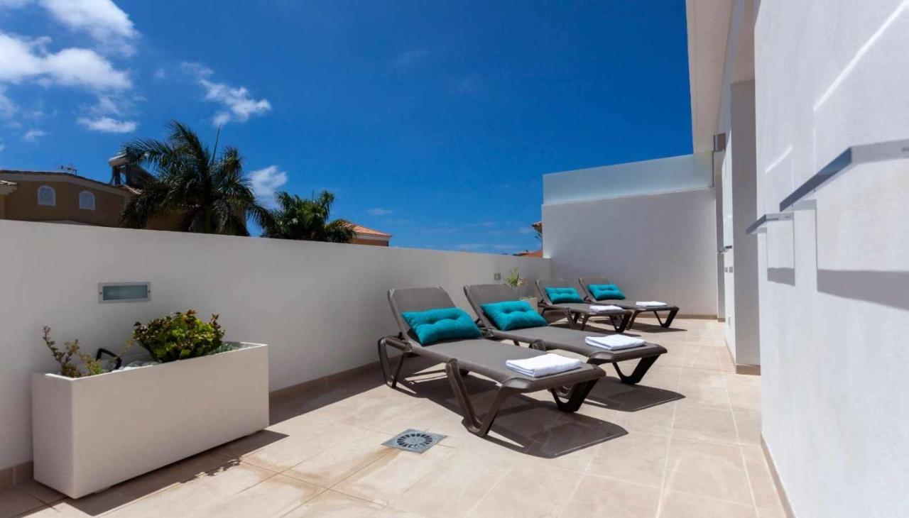 Palm Breeze Villa