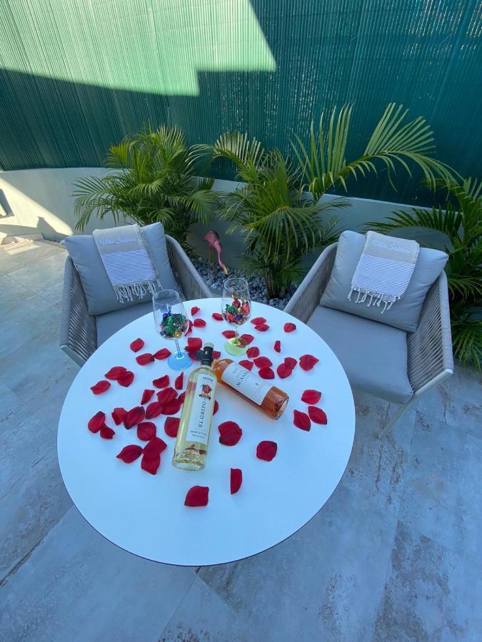 Palm Tree By Villa Soleros Gay Friendly Adult Only