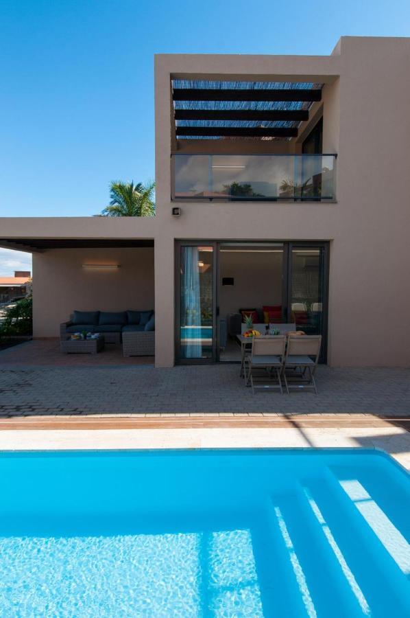 Tropical By Villagrancanaria *